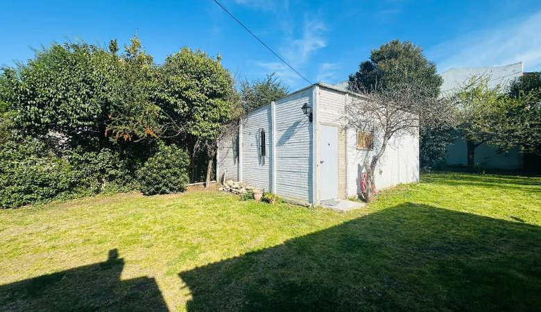 2 CASAS SOBRE GRAN PARQUE