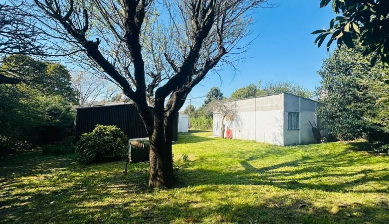 2 CASAS SOBRE GRAN PARQUE